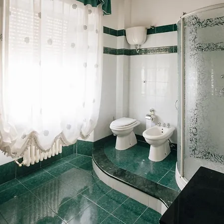 Venere E Adone Lejlighed