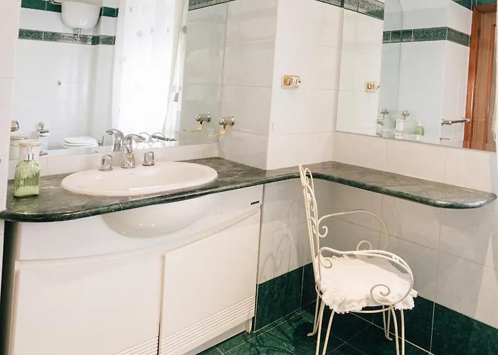 Venere E Adone * Sulmona